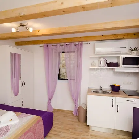 Lavender Garden - Comfort Ground Floor - 2 Apartamento *